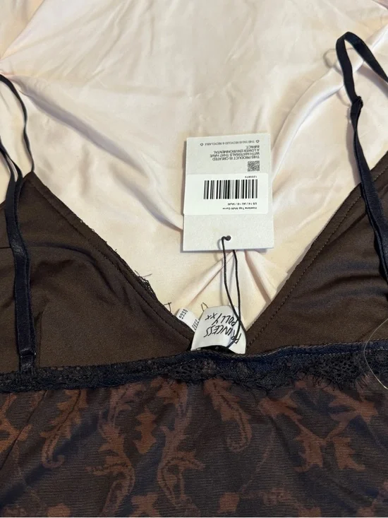 Princess Polly Black & Brown Lace-Trim Cami Top - Picture 6 of 6